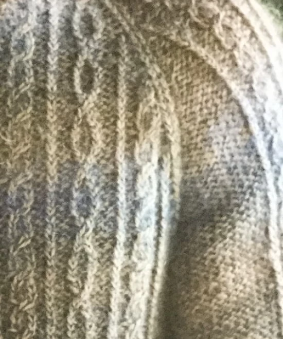 棒針編みセーターの編み物キットメンズラグランプル　リッチモア　バカラエポック使用