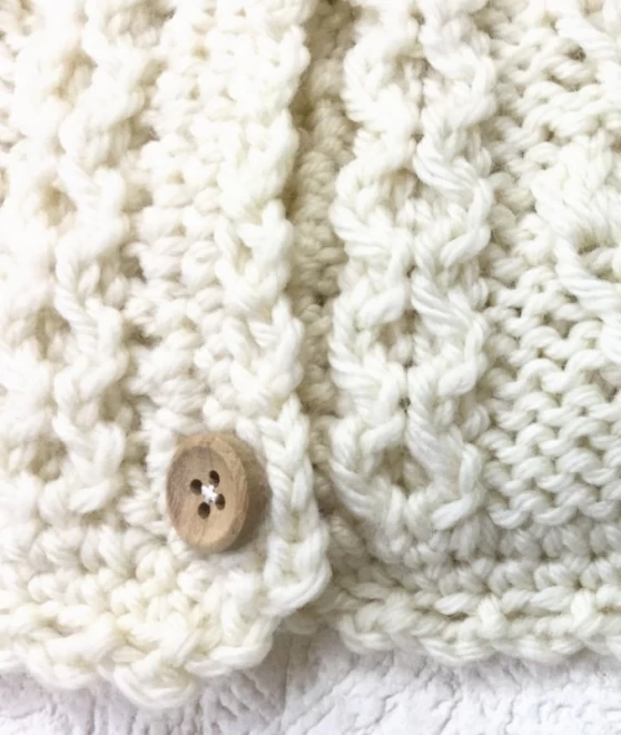 棒針編みの編み物キット簡単アランのカーディガン